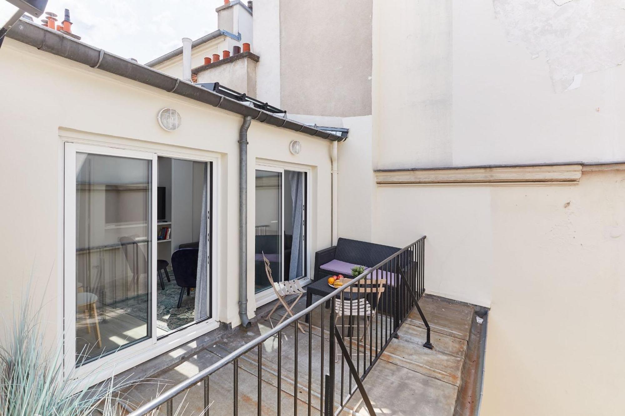 Jardin Du Luxembourg With Balcony - Cityapartmentstay Appartement