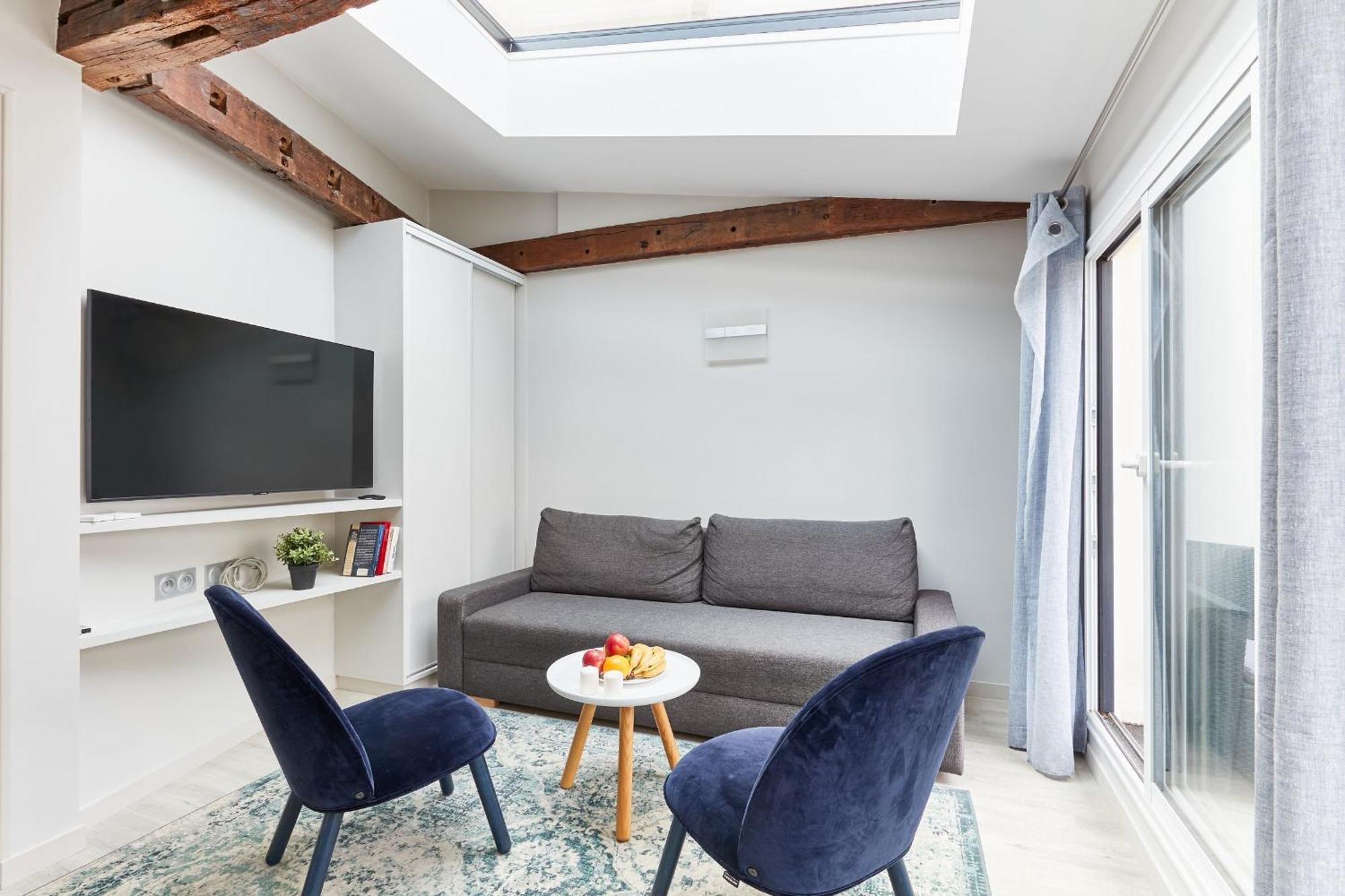 Jardin Du Luxembourg With Balcony - Cityapartmentstay * Parijs