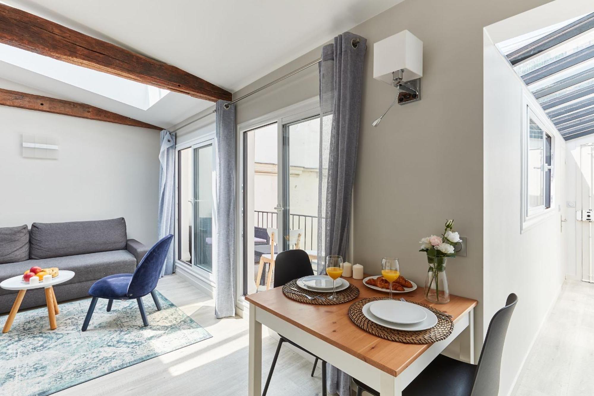 Jardin Du Luxembourg With Balcony - Cityapartmentstay Appartement *
